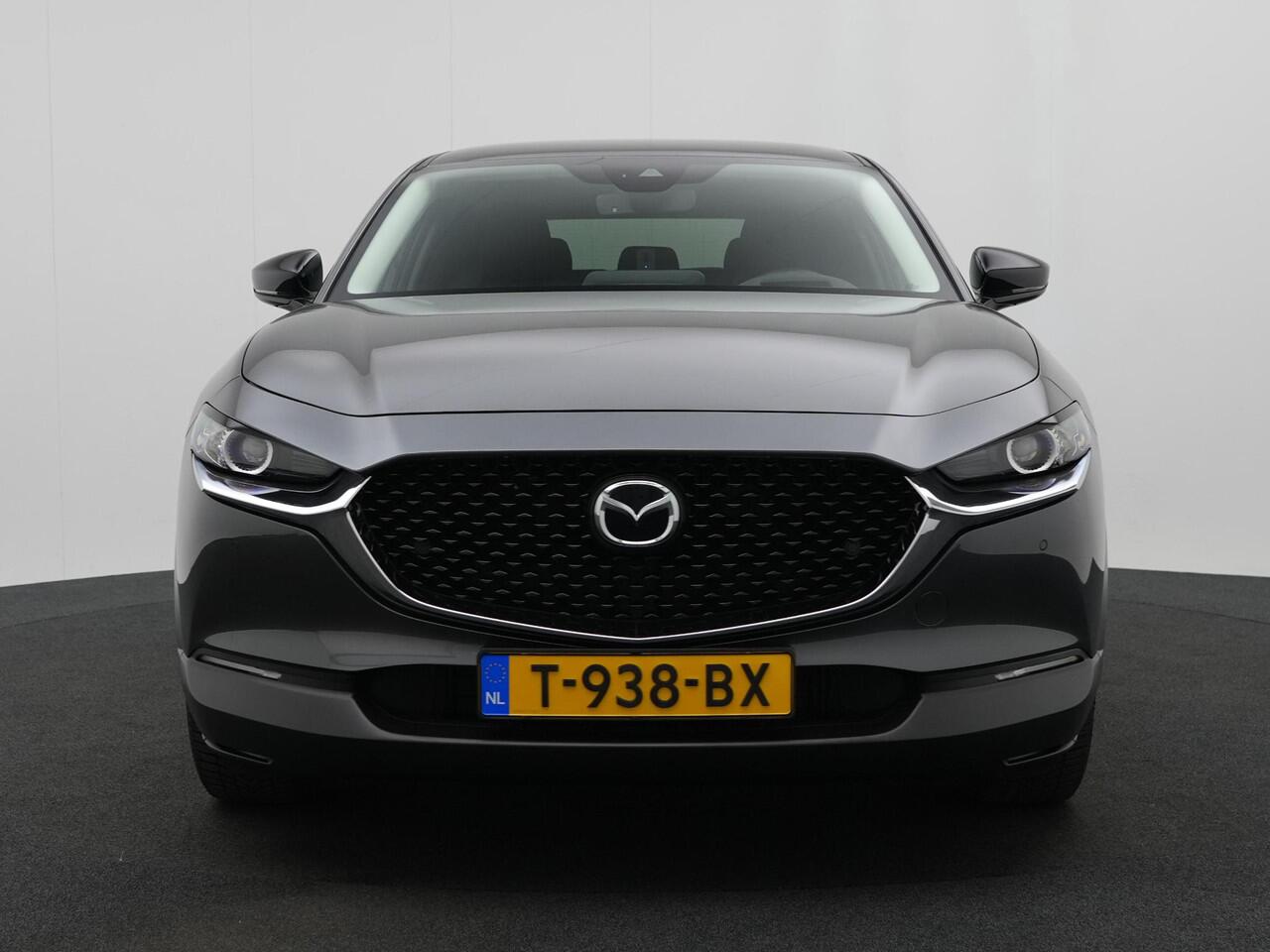 Mazda CX-30 2.0 e-SkyActiv-G Homura met afneembare trekhaak en all-weather banden : dealer onderhouden