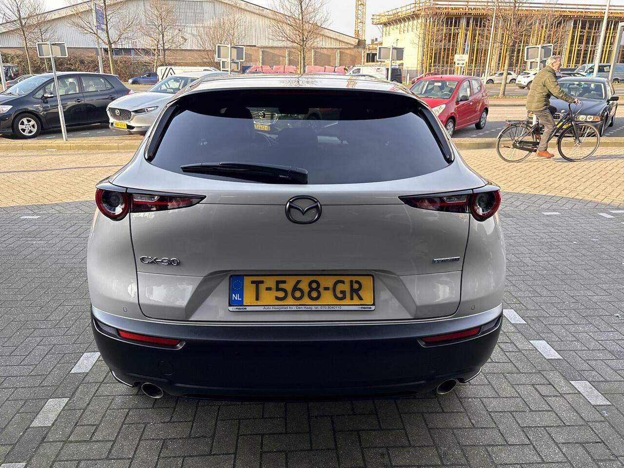 Mazda CX-30 2.0 e-SkyActiv-X M Hybrid Luxury 1e Eigenaar / BTW auto / Dealer Onderhouden