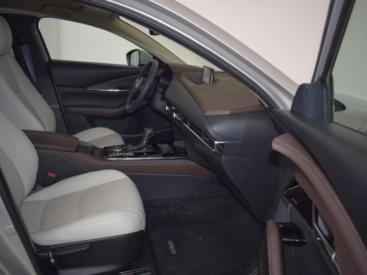 Mazda CX-30 2.0 eSA-X Excl. line AUTOMAAT LEER CAMERA APPLE CARPLAY