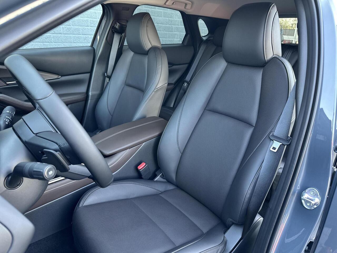 Mazda CX-30 2.5 e-SkyActiv-G M Hybrid Takumi AUTOMAAT | Navigatie | Apple CarPlay/Android auto | 360 Camera | Leder