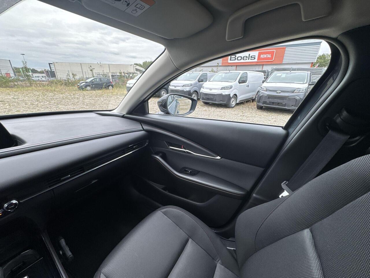 Mazda CX-30 2.0 e-SkyActiv-X M Hybrid Homura | Rijklaar | Apple carplay | Stoel verwarming | Head-up display