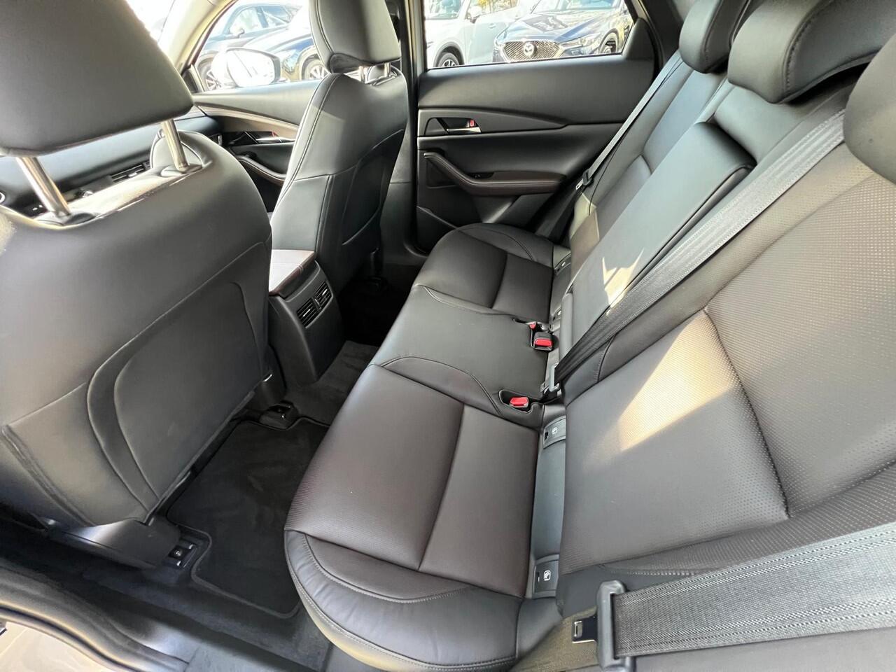 Mazda CX-30 2.5 e-SkyActiv-G M Hybrid Takumi | AUTOMAAT |LEDER | Bose AUDIO | 360 CAMERA | EL.A.KLEP | Bijna NIEUWE AUTO | ¤ 8.500,- voordeel!!!