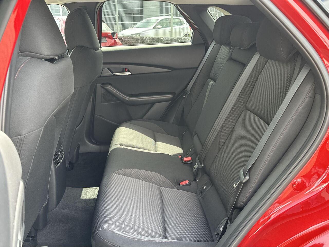 Mazda CX-30 2.5 e-SkyActiv-G 140 PK M Hybrid Homura | Rijklaar | Apple carplay | Parkeercensoren | Stoelverwarming