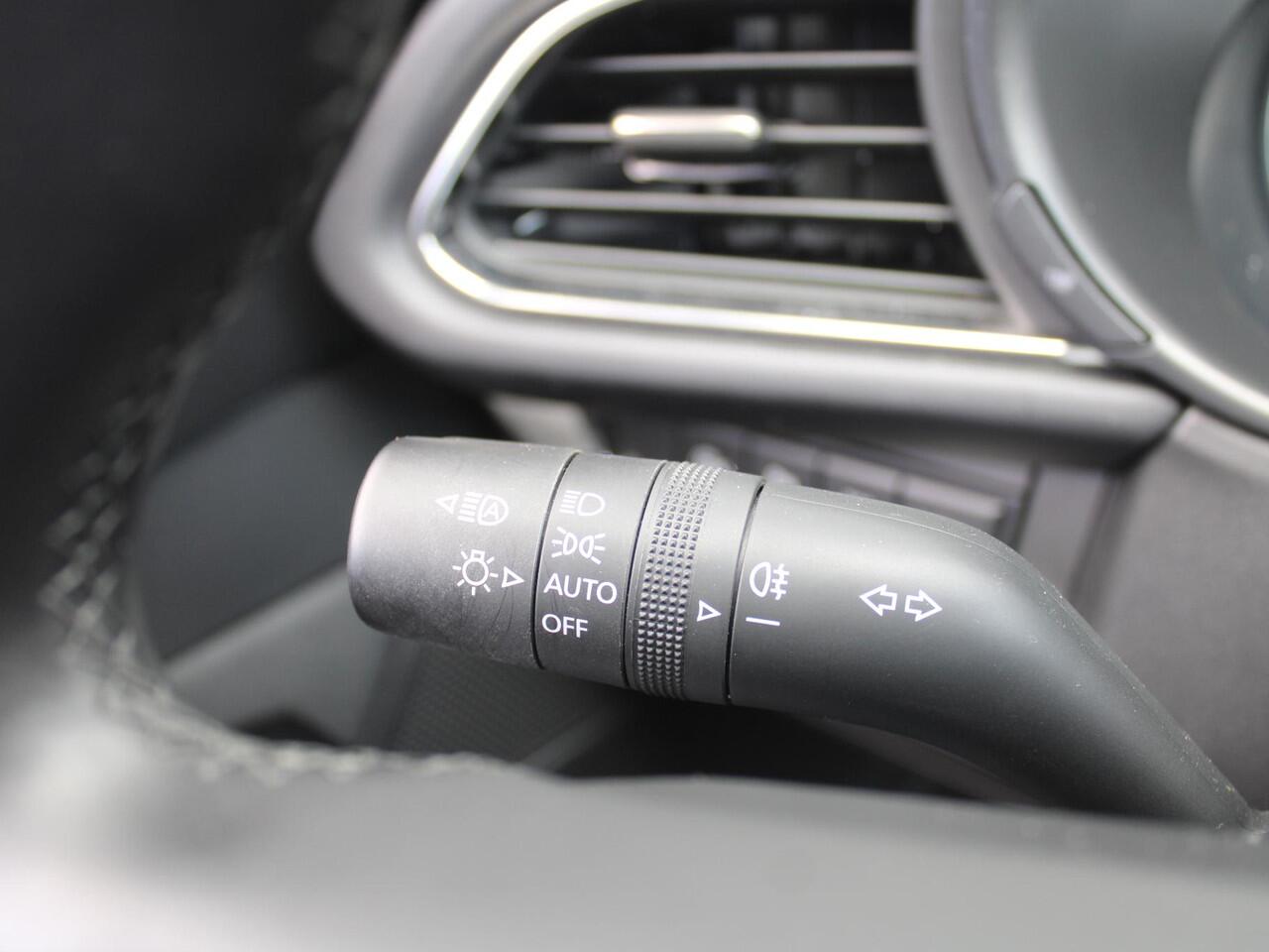 Mazda CX-30 2.0 e-SkyActiv-X M Hybrid Homura | Camera | Cruise adapt. | Stoelverwarming | 18" LM | Elek. achterklep | HUD | LED | BTW auto |