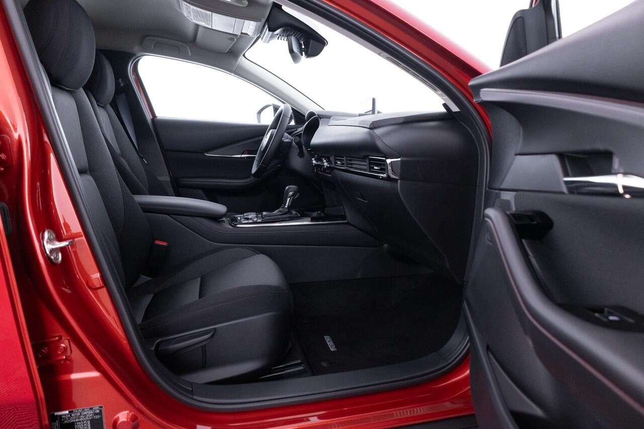 Mazda CX-30 2.0 e-SkyActiv-X 186pk M Hybrid Homura AUTOMAAT | 6 JAAR GARANTIE | NIEUW | BOUWJAAR 29-09-2025 | DIREKT RIJDEN |