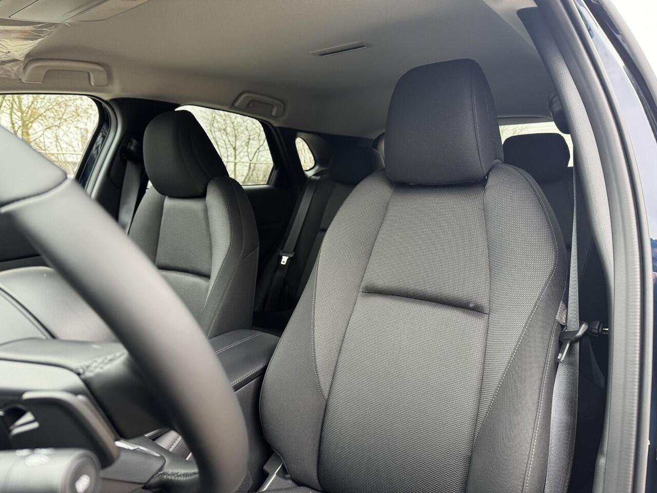 Mazda CX-30 2.5 G M Hybrid Exclusive Business Edition | Bose | 360 camera | Full adaptive LED | Elektrische achterklep | Stoel en stuurverwarming | Navigatie | Adaptieve cruise control | Draadloze applecarplay android auto |
