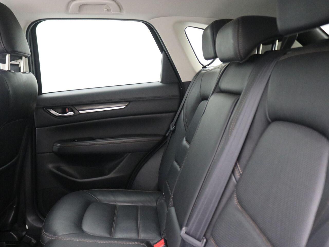 Mazda CX-5 2.5 SkyActiv-G 194PK GT-M 4WD AUTOMAAT / Stoel en Stuur Verwarming / Trekhaak / 2000kg Trekgewicht / Adaptieve Cruise / Elektrische Voorstoelen / Historie Bekend / HUD Display / Navigatie /