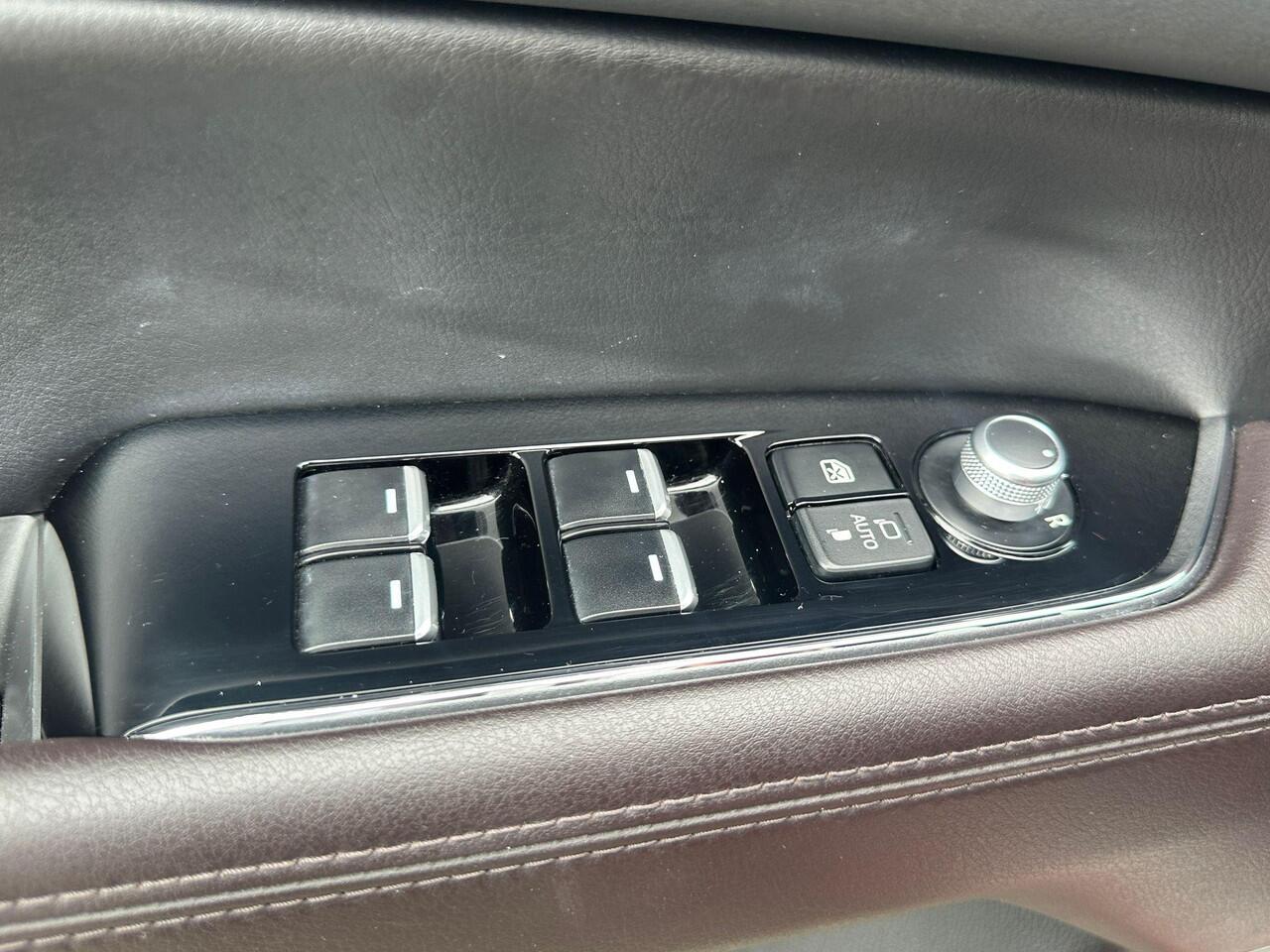 Mazda CX-5 2.0 SkyActiv-G 165 Signature | Automaat | Sportpakket | Dakrails | Full Options | Dashcam | Rijklaarprijs