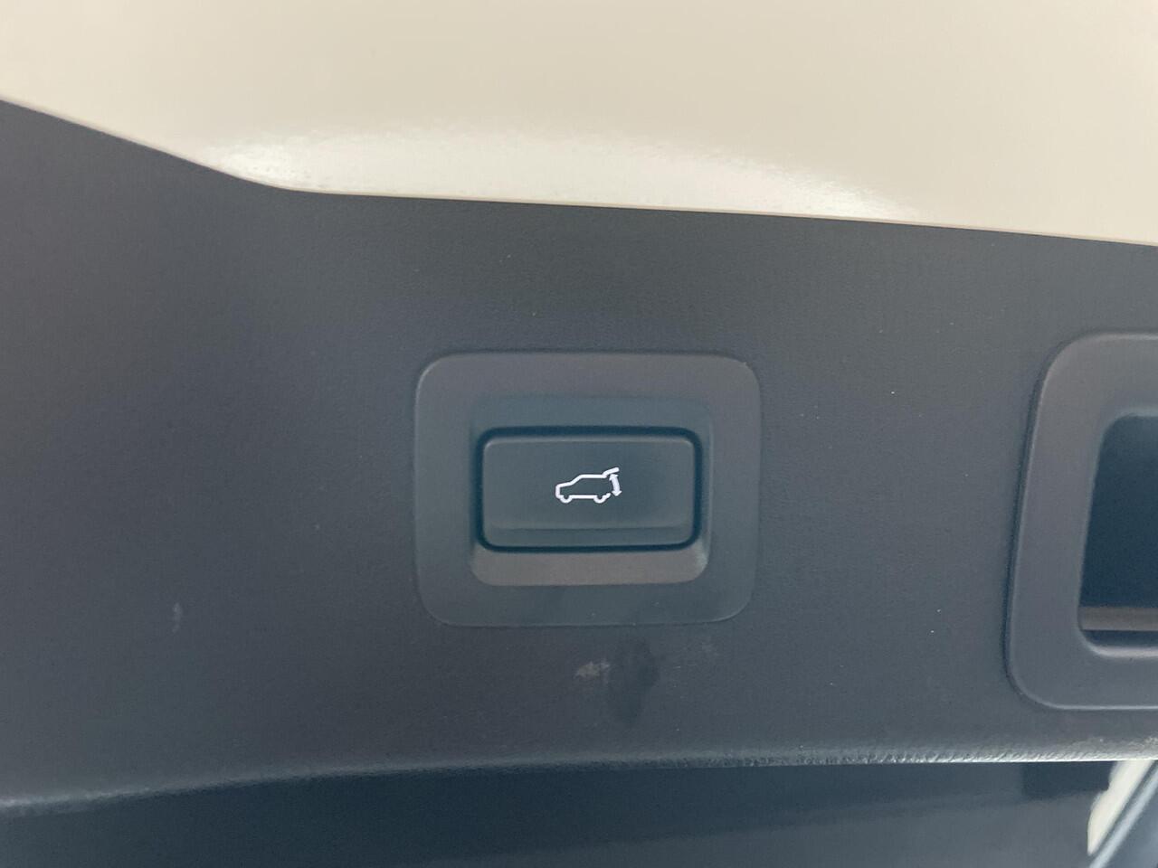 Mazda CX-5 2.0 SkyActiv-G 165 Signature Dealer onderhouden / Trekhaak / Meest luxe uitvoering