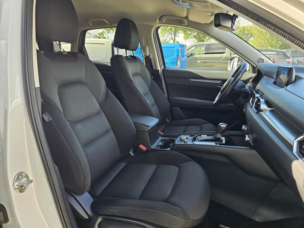 Mazda CX-5 2.5 SkyActiv-G 194 Luxury | Xenon | 19'' velgen | Head-up display | App-voorbereiding | Trekhaak | 2.000 kg trekgewicht | Elektrisch bedienbare achterklep etc.