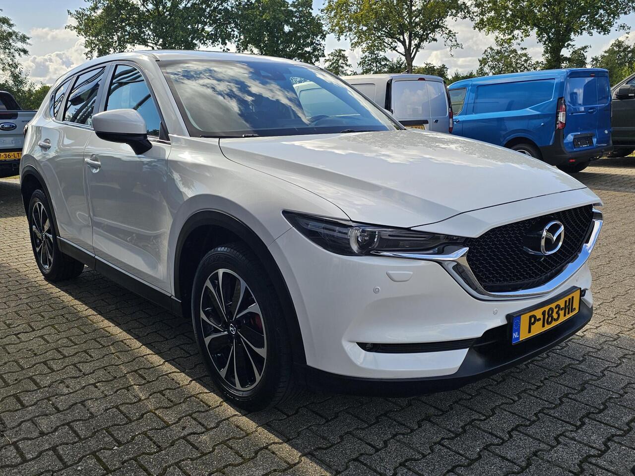 Mazda CX-5 2.5 SkyActiv-G 194 Luxury | Xenon | 19'' velgen | Head-up display | App-voorbereiding | Trekhaak | 2.000 kg trekgewicht | Elektrisch bedienbare achterklep etc.