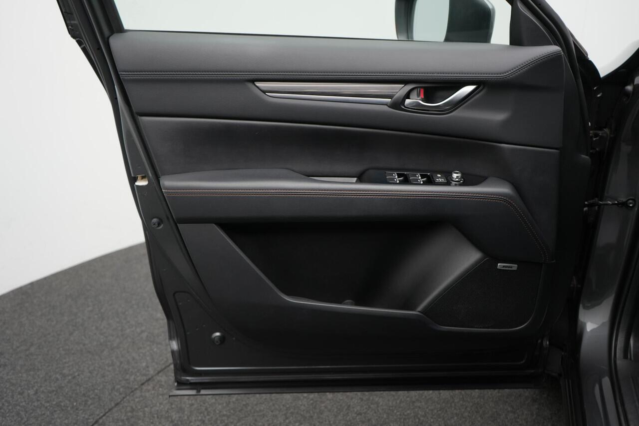 Mazda CX-5 2.5 SkyActiv-G GT-M 4WD automaat met Sunroof, afneembare trekhaak en all-weather banden : dealer onderhouden