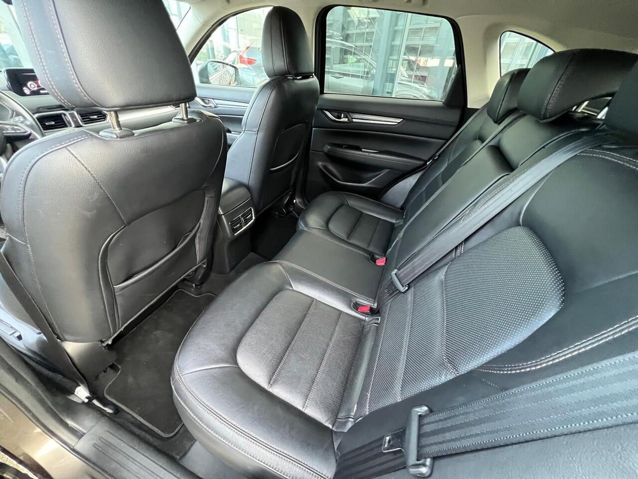 Mazda CX-5 2.0 SkyActiv-G 165 Skylease Luxury AUTOMAAT | TREKHAAK | 360 CAMERA | NAVIGTIE | EL.A.KLEP | APPLE CARPLAY / ANDROID AUTO | LEDER | Bose AUDIO | HEAD-UP DISPLAY |