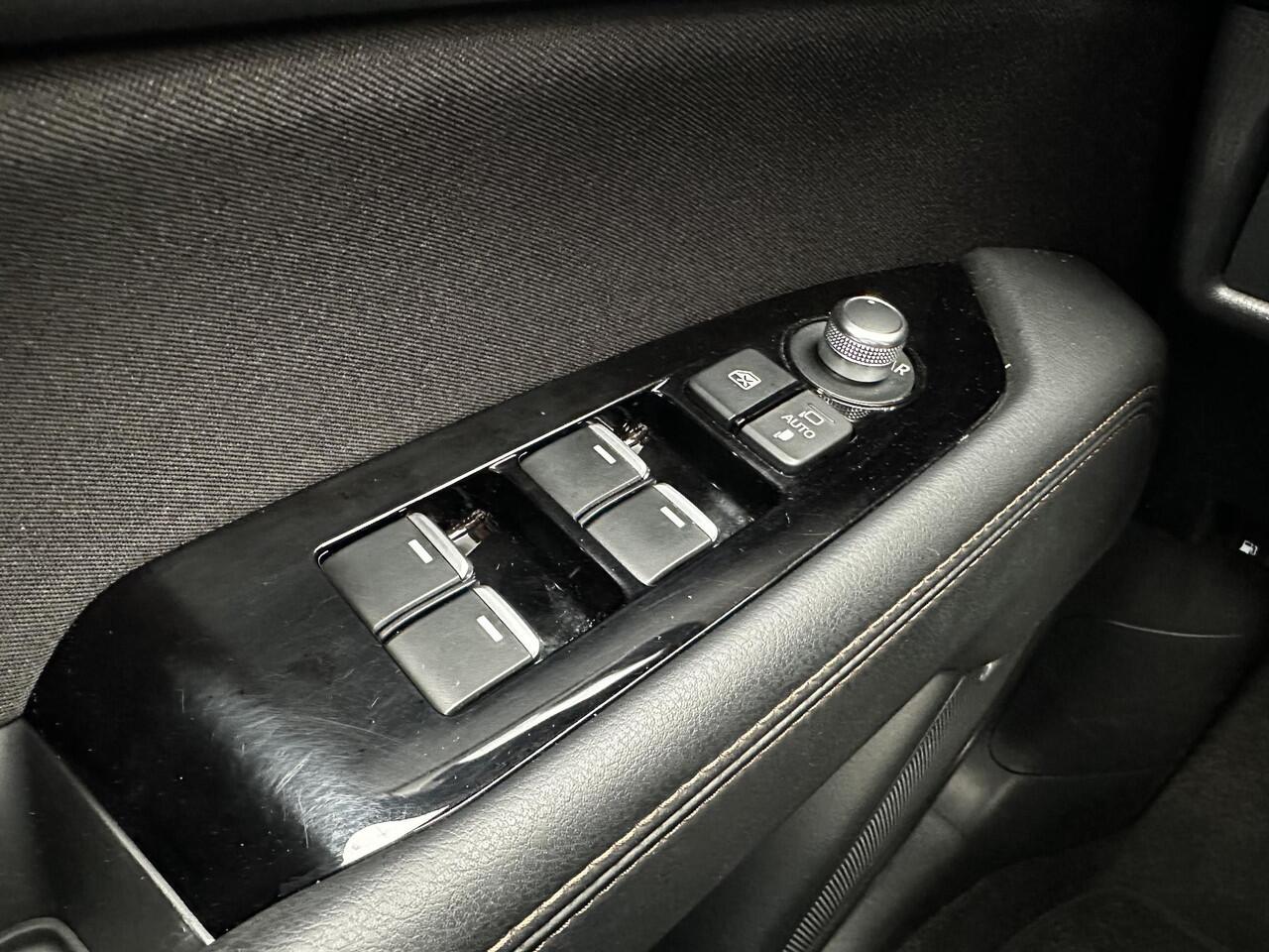 Mazda CX-5 2.0 SkyActiv-G 165 Luxury | TREKHAAK | DEALERONDERHOUDEN | 1STE EIGENAAR |