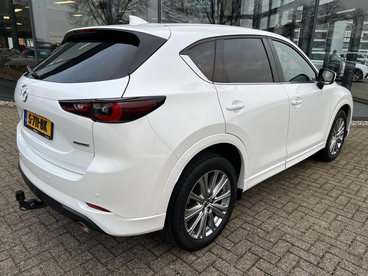 Mazda CX-5 2.5 SkyActiv-G 194 Signature AUTOMAAT | TREKHAAK | 2000kg TREKGEWICHT | 360CAMERA | EL.A.KLEP | LEDER | Bose AUDIO | DUURSTE UITVOERING | NED.AUTO | ALTIJD DEALER ONDERHOUDEN |