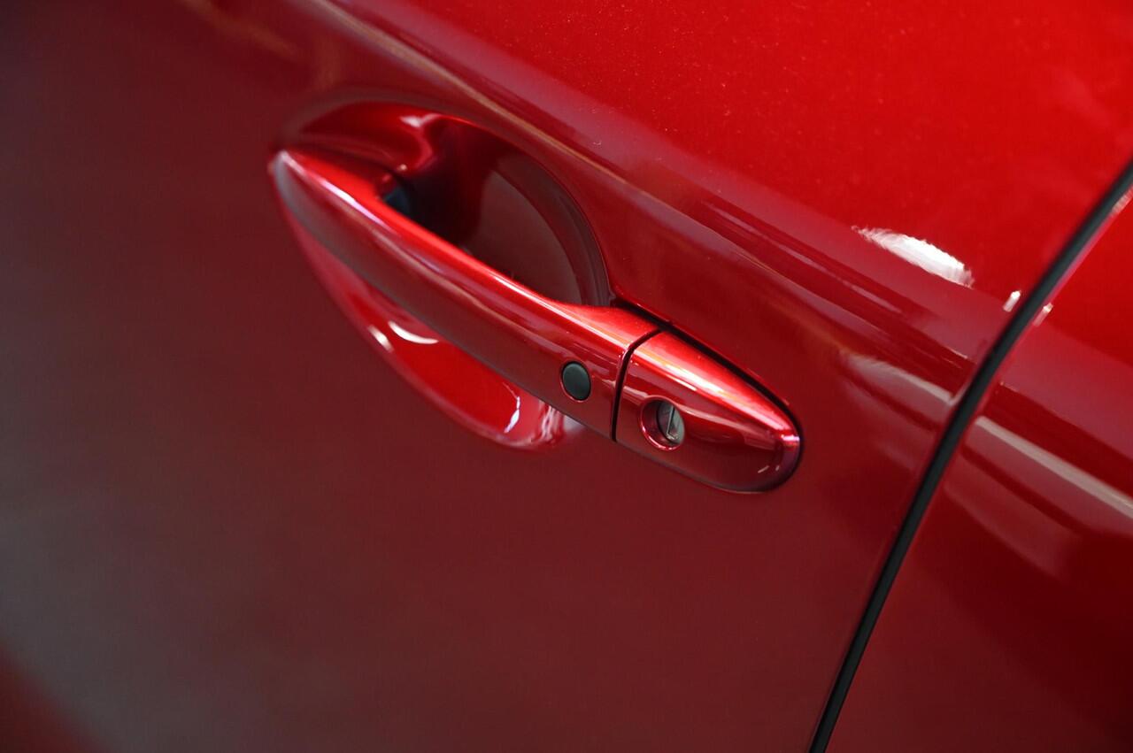 Mazda CX-5 SkyActiv-G 194 automaat Luxury met zwart leer pakket *Trekhaak* *Dealeronderhouden* *All-in prijs*