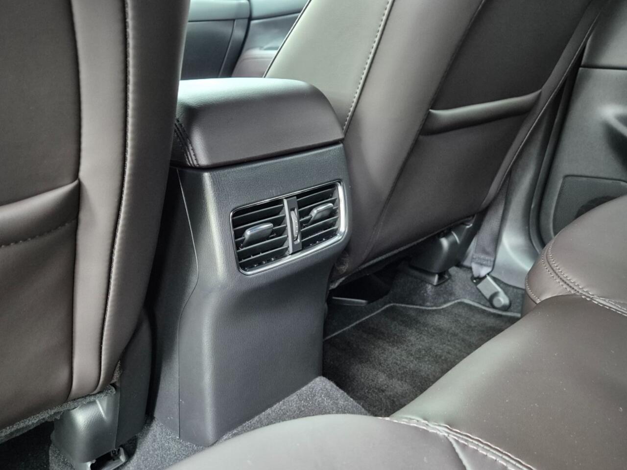 Mazda CX-5 E- SKYACTIV- G 2.5 194 6AT AWD M-HYBRID TAKUMI