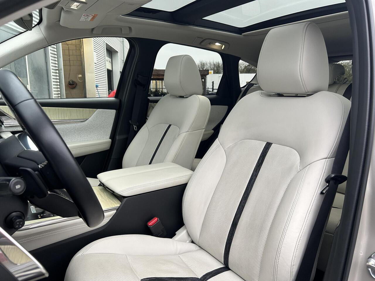 Mazda CX-60 2.5 e-SkyActiv PHEV Takumi +Panorama, Driver Assistance, Convenience & Sound Pack