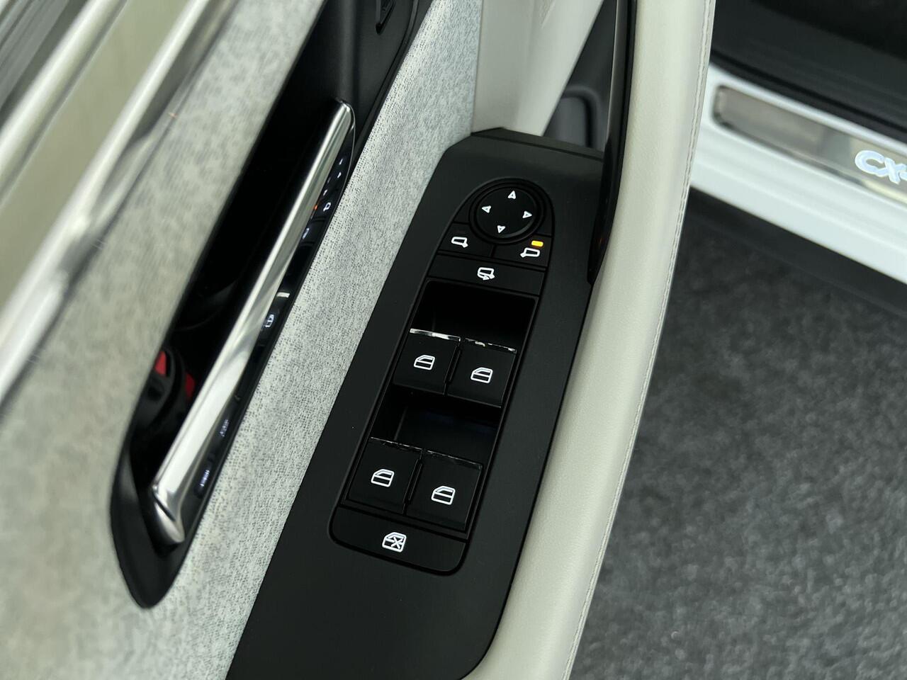 Mazda CX-60 2.5 e-SkyActiv PHEV Takumi | Rijklaar | Alle Pakketten | Trekhaak | Dealer onderhouden