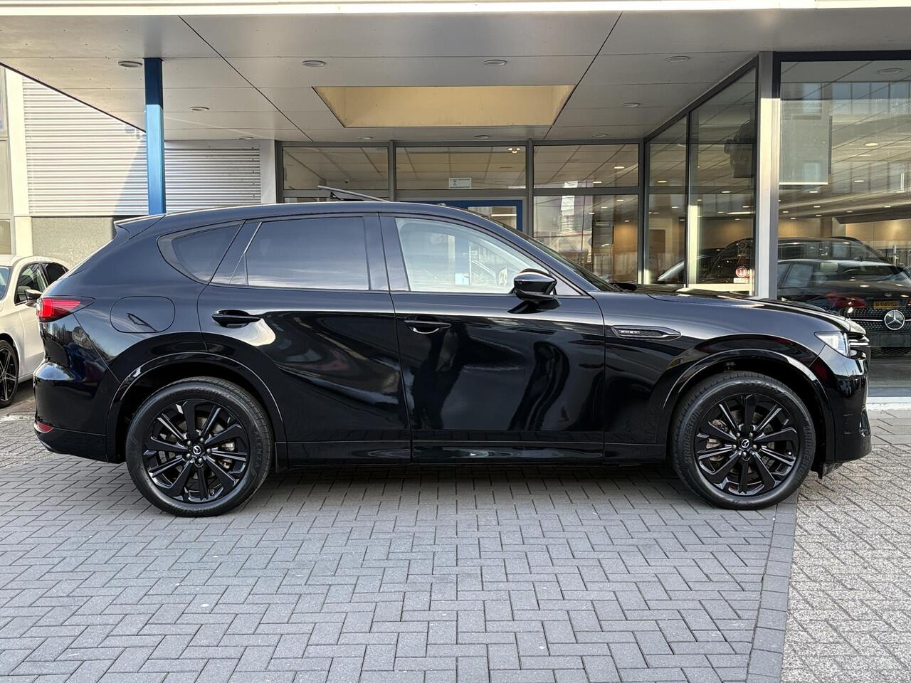 Mazda CX-60 2.5 e-SkyActiv PHEV Homura | Dealer onderhouden | Panoramadak | Adaptive Cruise | 360 Camera | Elek. Achterklep | Stoel- Verwarming & Ventilatie | BTW Auto |