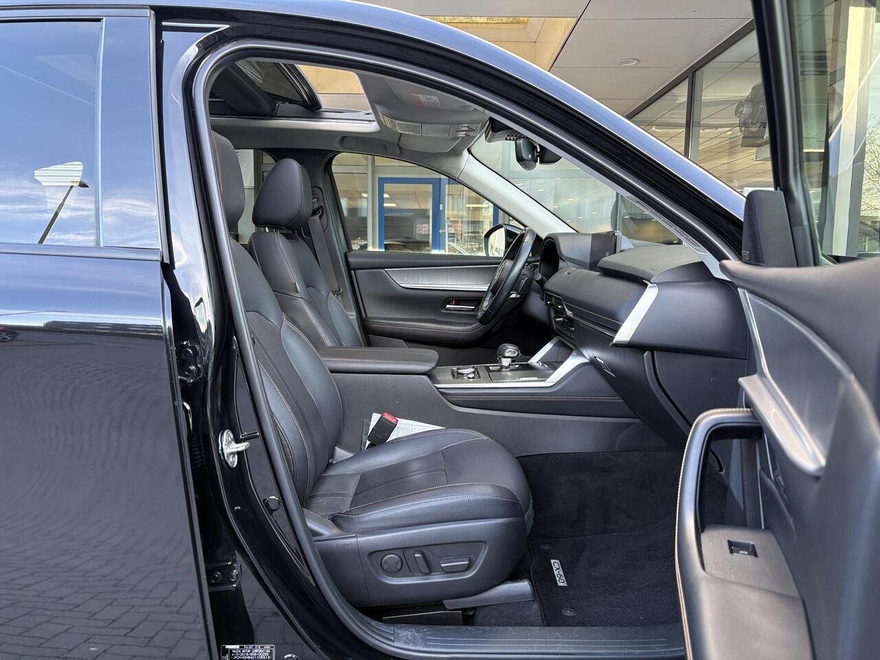 Mazda CX-60 2.5 e-SkyActiv PHEV Homura | Dealer onderhouden | Panoramadak | Adaptive Cruise | 360 Camera | Elek. Achterklep | Stoel- Verwarming & Ventilatie | BTW Auto |