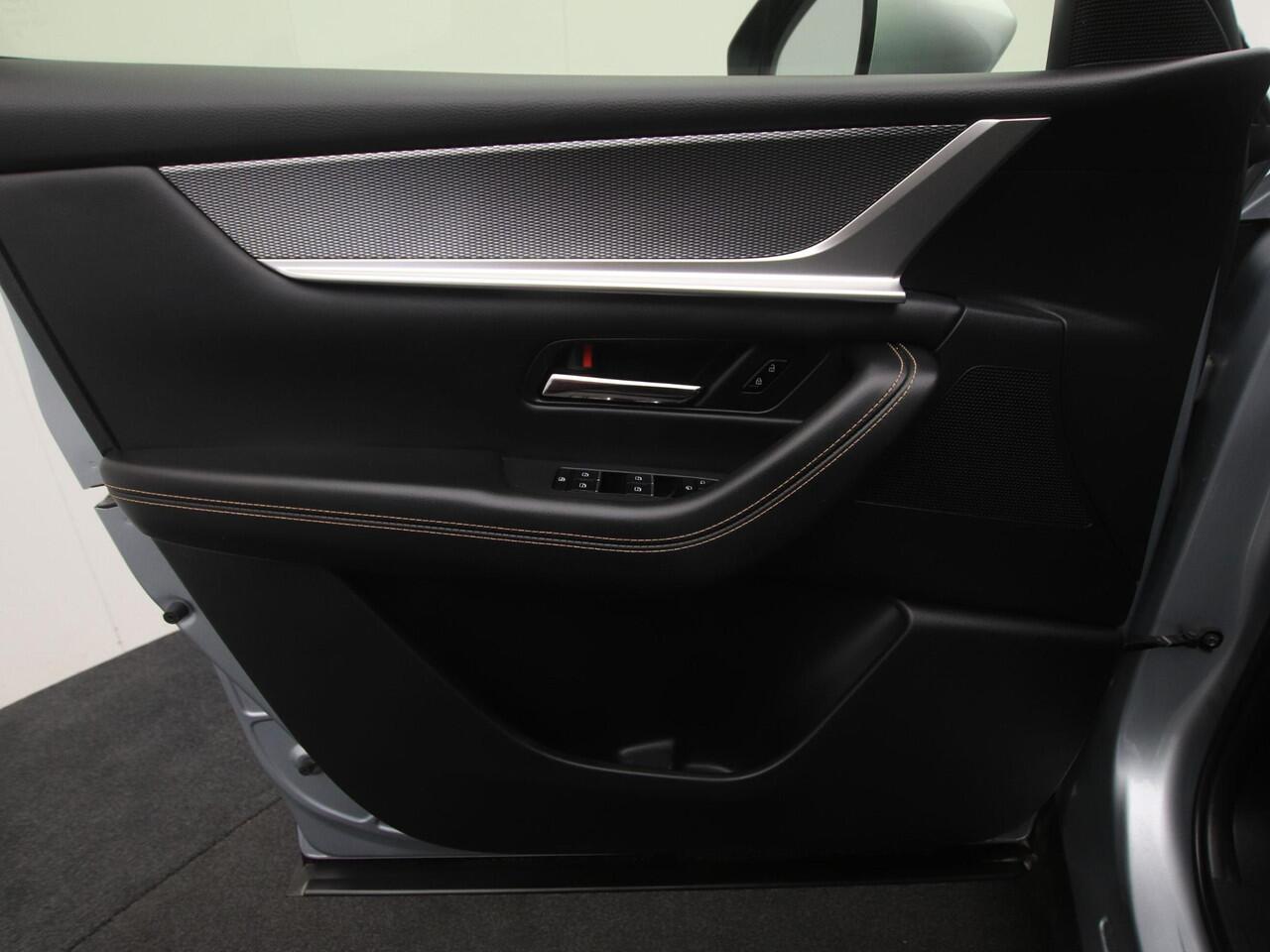 Mazda CX-60 2.5 E-SKYACTIV PHEV Exclusive-Line 4WD automaat | Panorama Pack | Comfort Pack met wegklapbare trekhaak en all-weather banden : dealer onderhouden