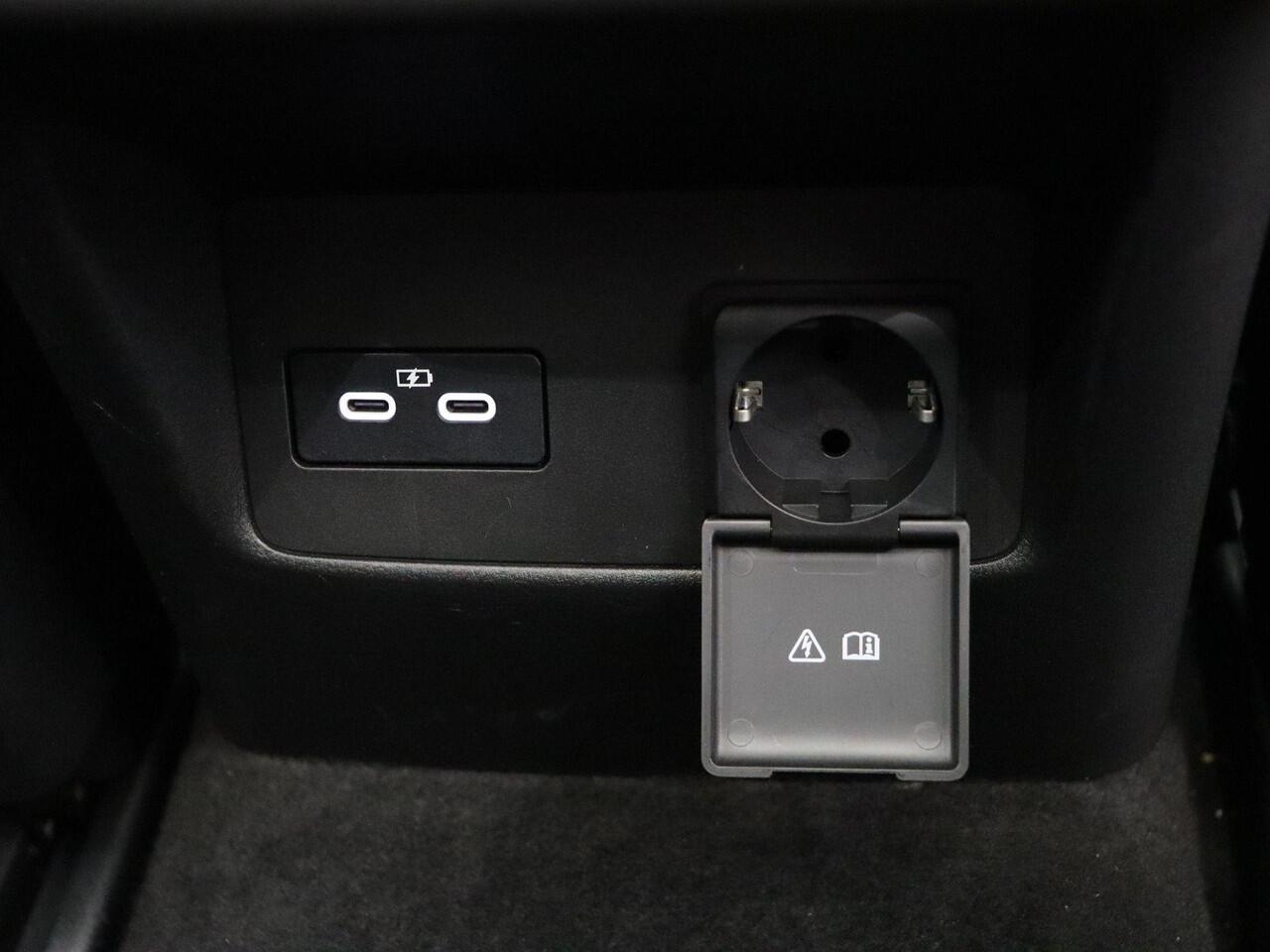 Mazda CX-60 3.3 e-SkyActiv Homura | Panoramadak | Trekgewicht 2500kg | Stoelverwarming | Stoelventilatie | Bose Audio |