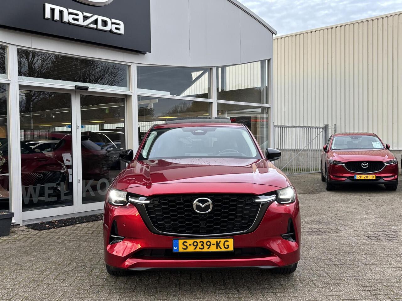 Mazda CX-60 2.5 e-SkyActiv PHEV Homura NL-Auto, 1e Eig. Dealer Ondh., Pano.Dak., Navigatie, Apple Carplay/ Android Auto, Trekhaak, Electr. A.Klep, Cruise Controle, Leer, Stoel verw.