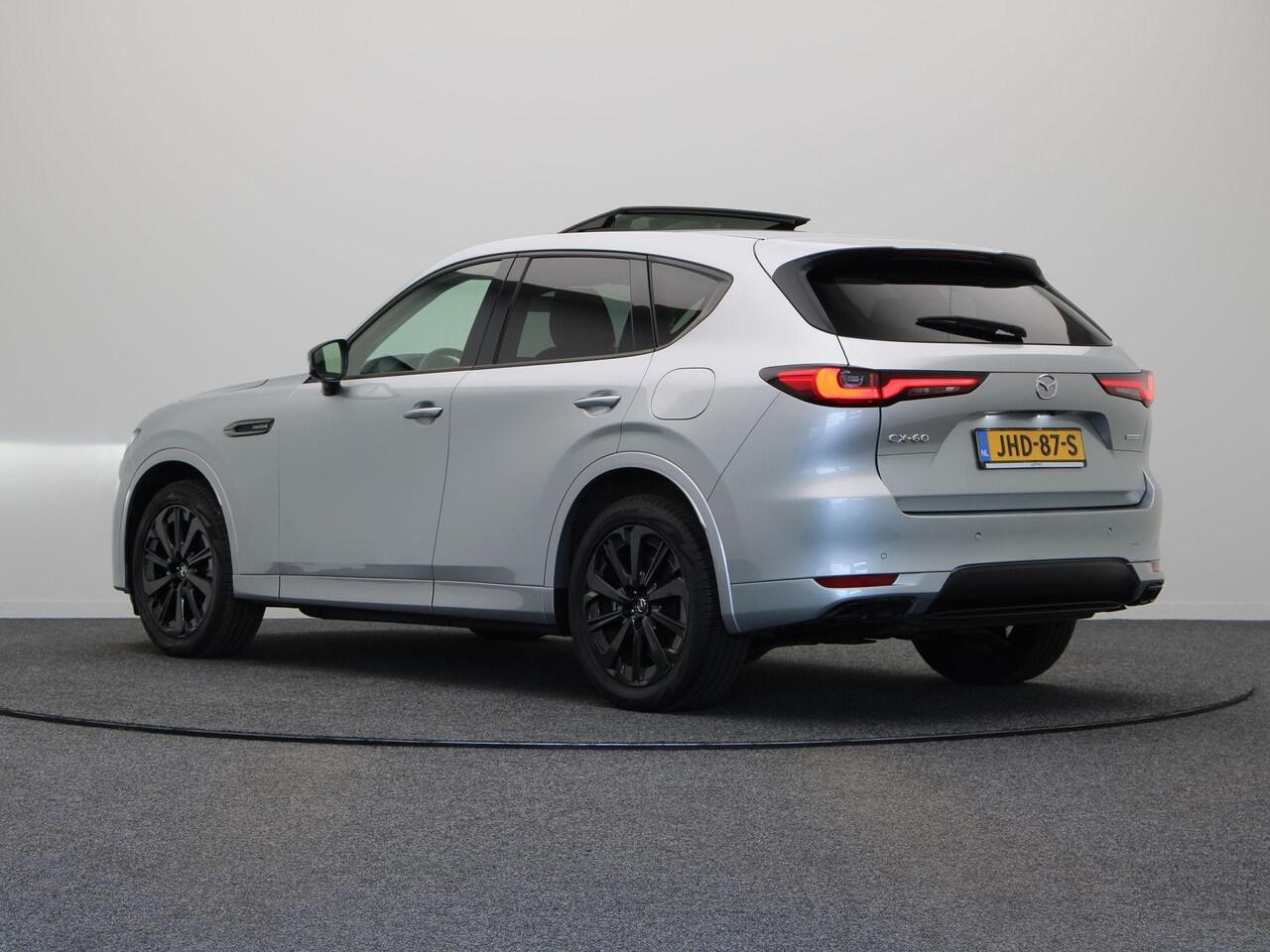 Mazda CX-60 3.3 e-SkyActiv Homura | Trekhaak | Panoramadak | Trekgewicht 2500kg | Stoelverwarming | Stoelventilatie | Bose Audio |