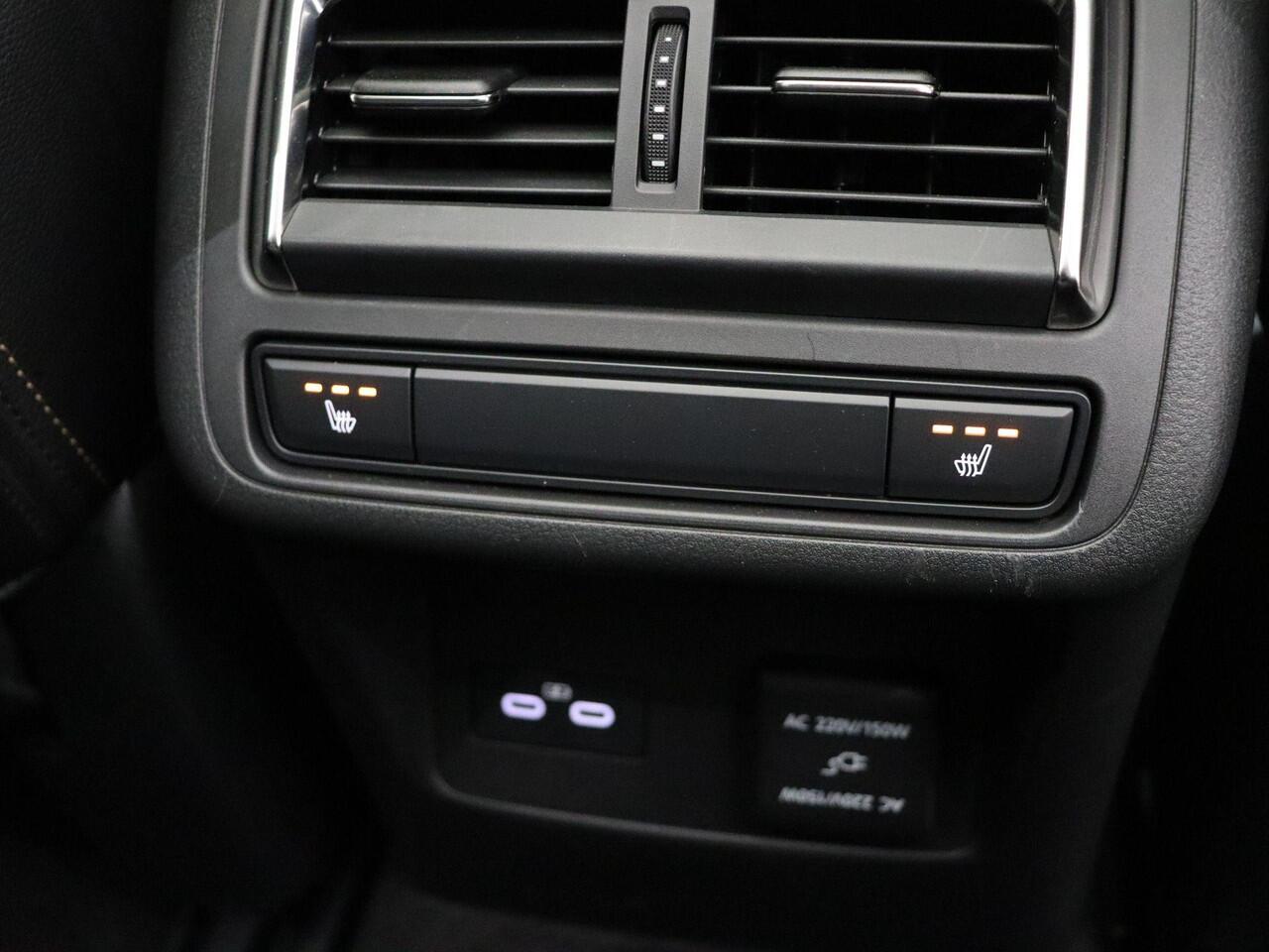 Mazda CX-60 3.3 e-SkyActiv Homura | Trekhaak | Panoramadak | Trekgewicht 2500kg | Stoelverwarming | Stoelventilatie | Bose Audio |