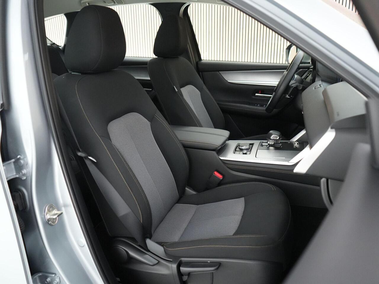 Mazda CX-60 2.5 e-SkyActiv PHEV Exclusive-Line |dealer onderhouden|head-up|Apple Carplay|parkeercamera|stoel & stuurverwarming|DAB|climate control|20" lichtmetalen velgen|