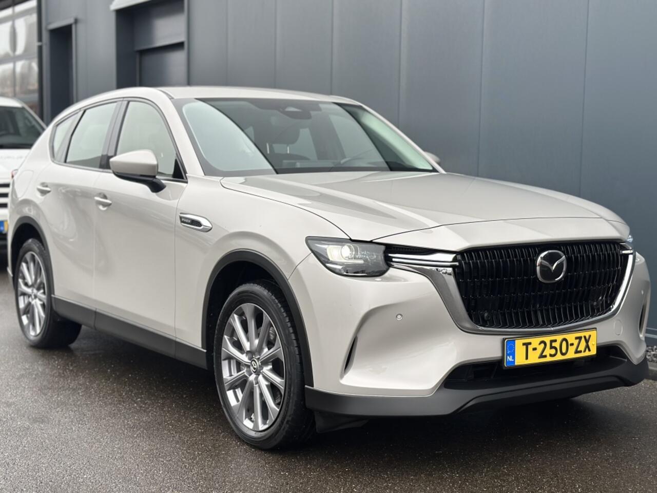 Mazda CX-60 2.5 PHEV Exclusive-Line
