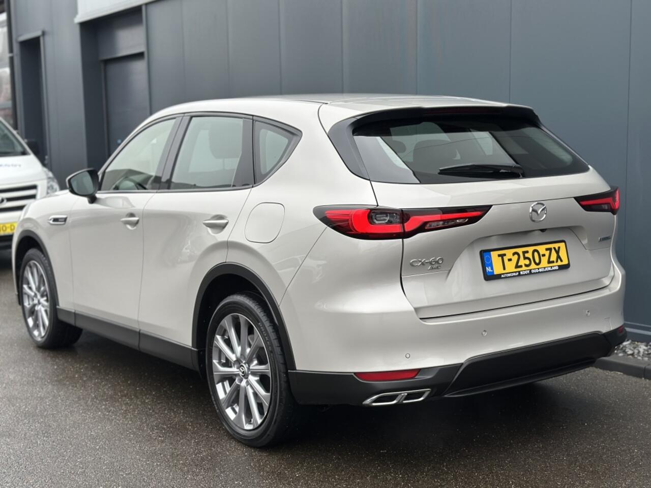 Mazda CX-60 2.5 PHEV Exclusive-Line