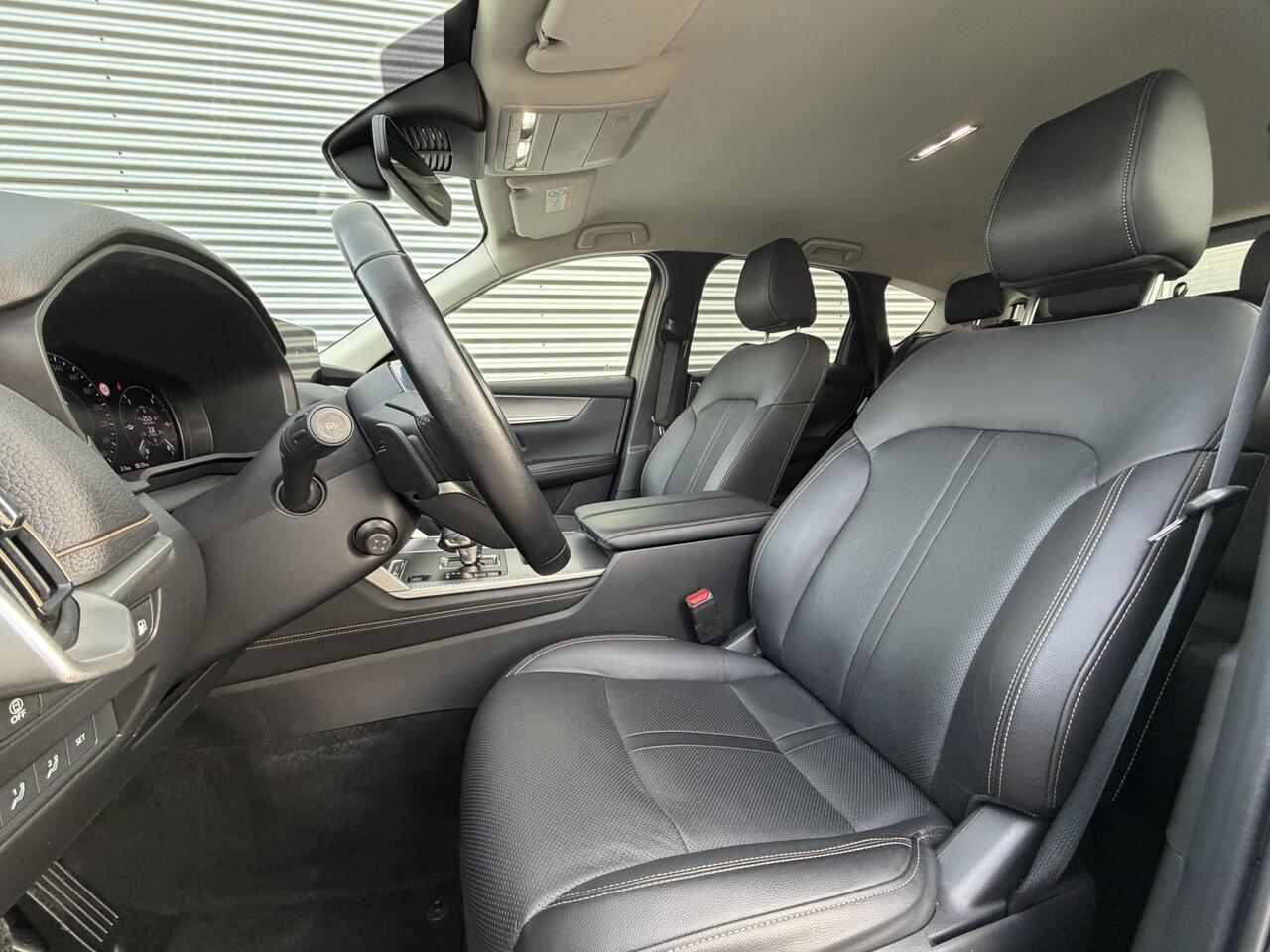 Mazda CX-60 2.5 e-SkyActiv PHEV Homura Convenience Pack + Drive Pack | Alarm klasse 3 |