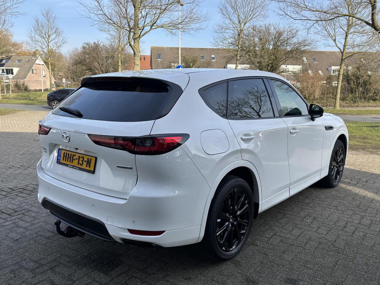 Mazda CX-60 2.5 e-SkyActiv PHEV Homura NL-Auto, 1e Eig.,Trekhaak, Navigatie, Apple Carplay / Android Auto, Getint glas achter, A. Rij-Camera, Cruise control ad. Leer, Head-up, Stoelverw.+ geheugen, Stuurverw.