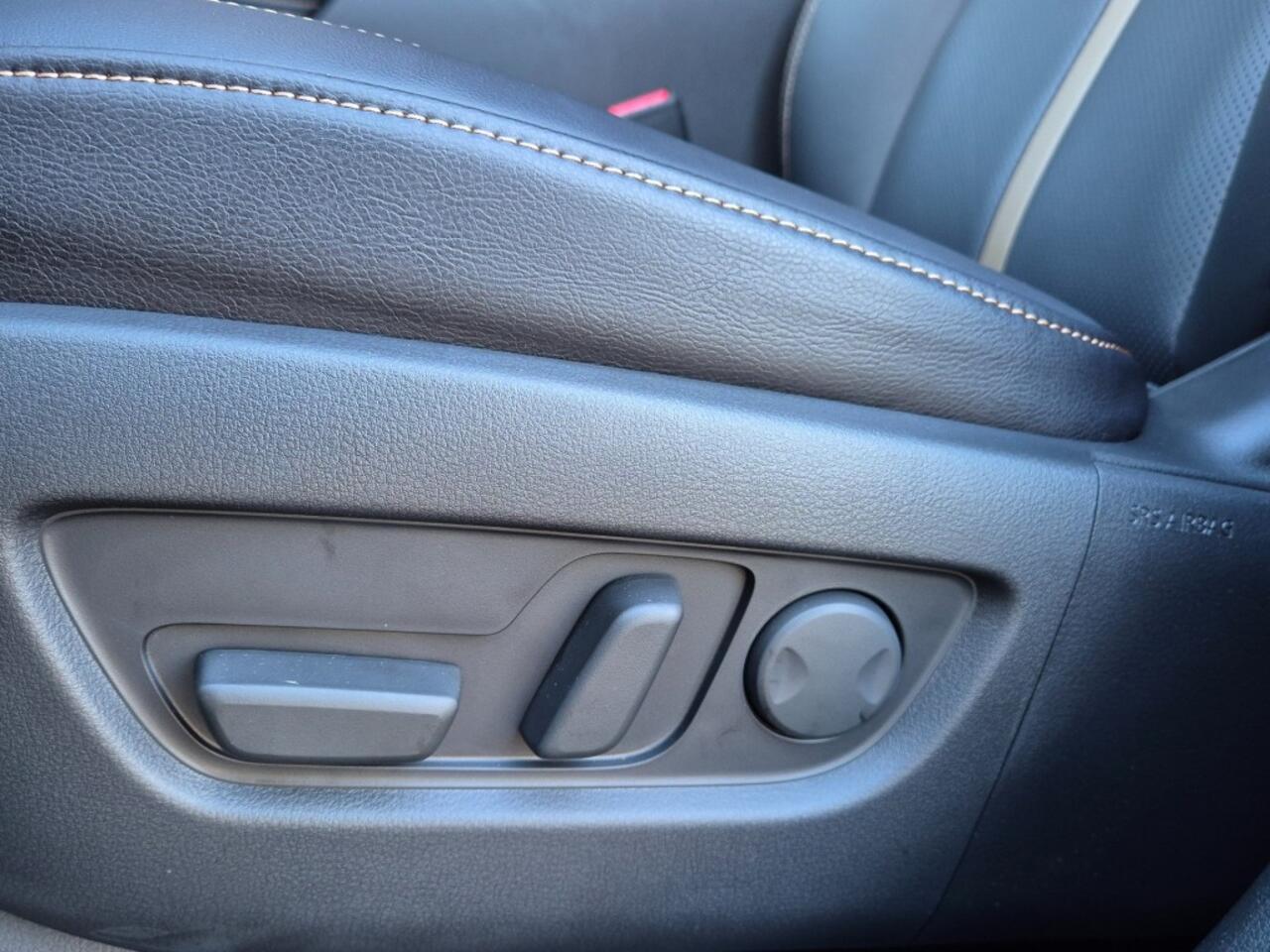 Mazda CX-60 E- SKYACTIV- G PHEV 2.5 327 8AT AWD HOMURA Business Edition/ Demo