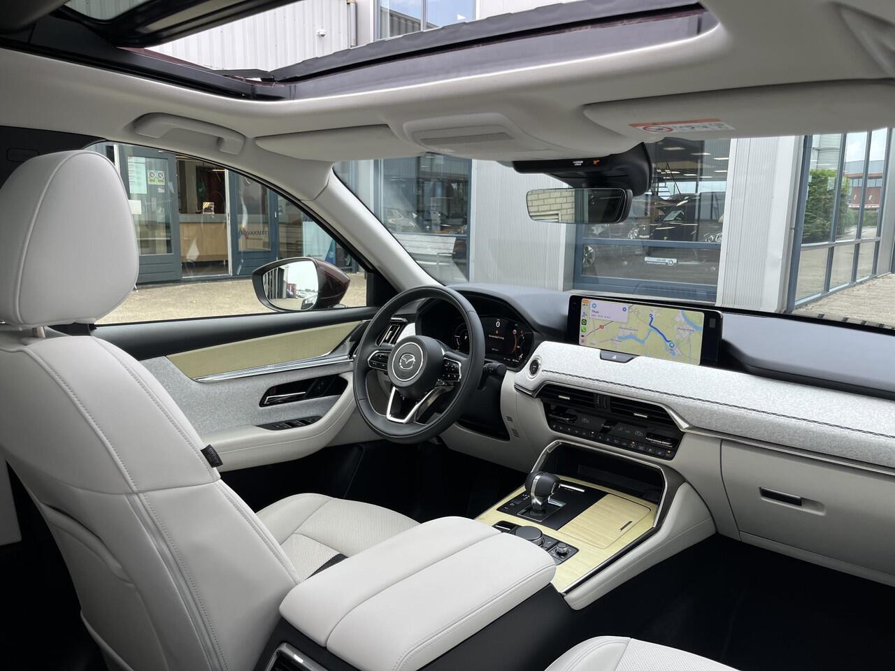 Mazda CX-80 2.5 e-SkyActiv PHEV Takumi Plus 6p. 6-Persoons | Leder/Pano.Dak/Head-Up/Verw.Stoelen V+A met Koeling/Adapt. Cruise