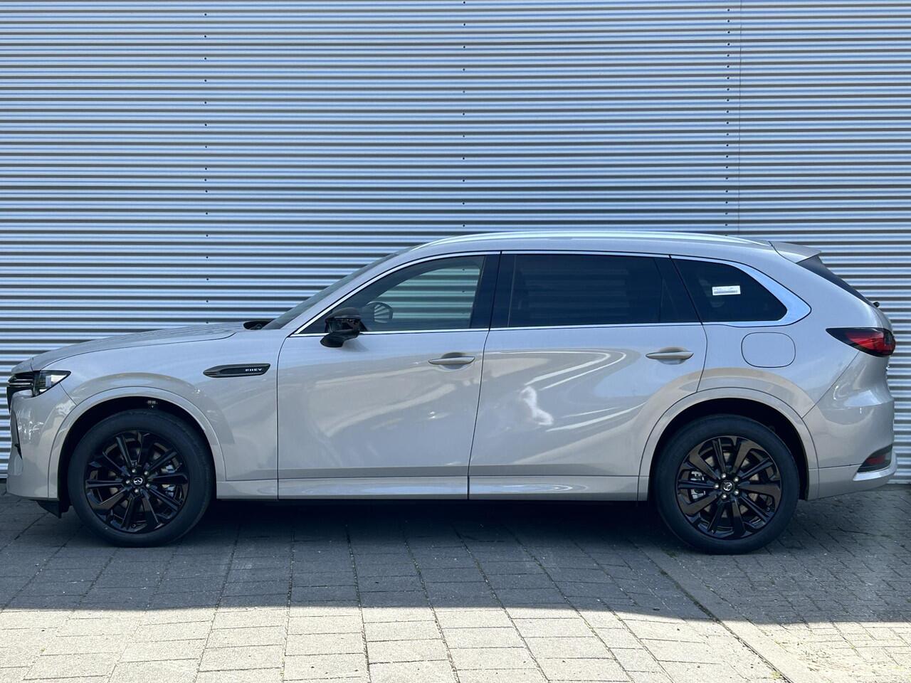 Mazda CX-80 2.5 e-SkyActiv PHEV Homura Plus ¤ 3.550,- VOORRAADKORTING