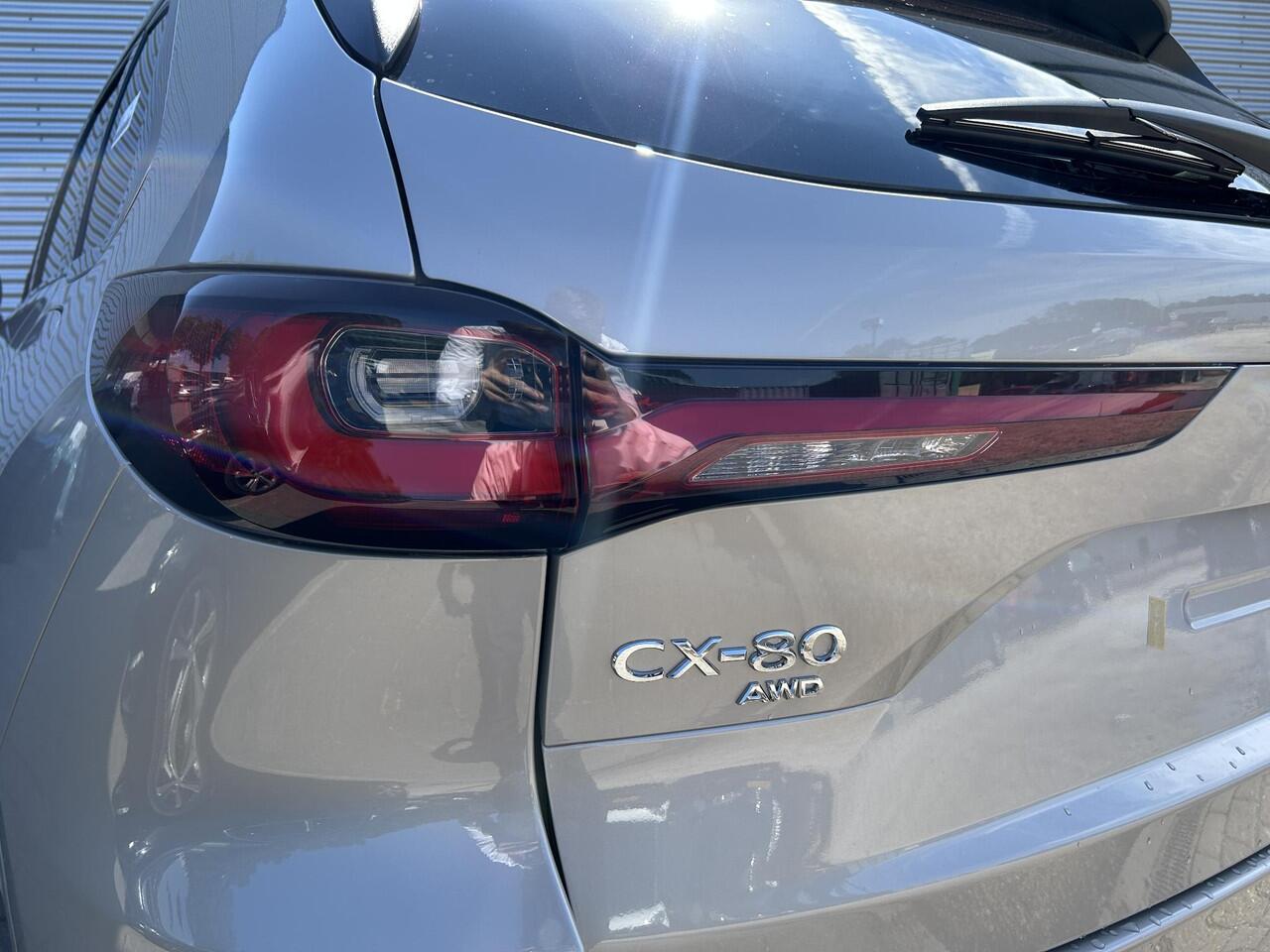 Mazda CX-80 2.5 e-SkyActiv PHEV Homura Plus ¤ 3.550,- VOORRAADKORTING