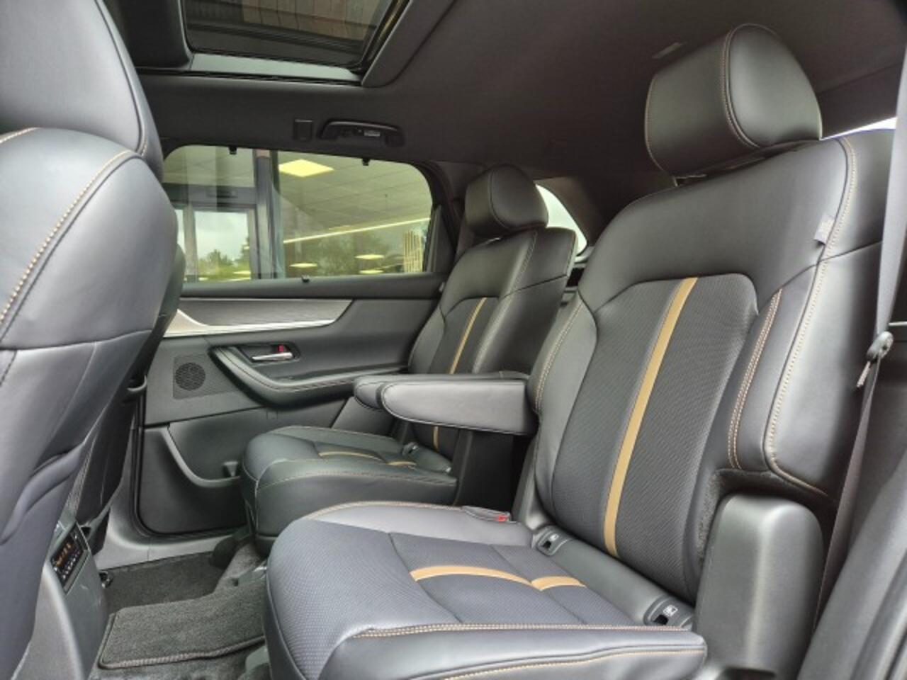 Mazda CX-80 E- SKYACTIV- G PHEV 327 8AT HOMURA PLUS 6P / CAPTAIN SEAT PACK