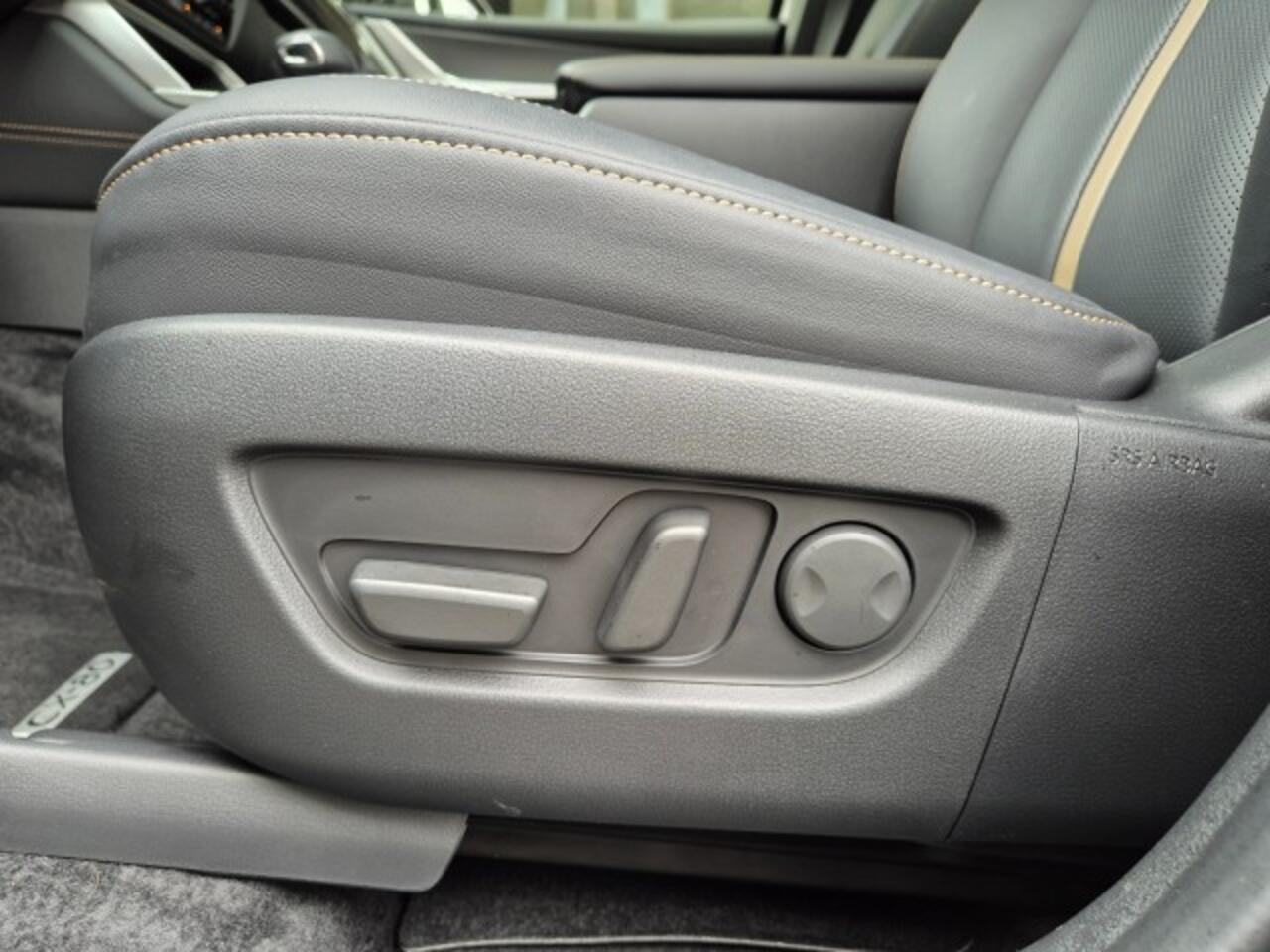 Mazda CX-80 E- SKYACTIV- G PHEV 327 8AT HOMURA PLUS 6P / CAPTAIN SEAT PACK