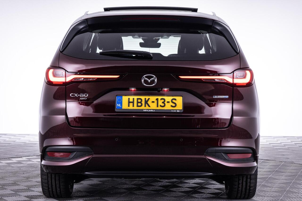 Mazda CX-80 2.5 e-SkyActiv PHEV Homura Plus 6p. 327 PK | AUTOMAAT | AWD | APPLE CARPLAY | 20 INCH | LEDER | 360 CAMERA | PANORAMADAK | DEMO | * 6 JAAR FABRIEKSGARANTIE |