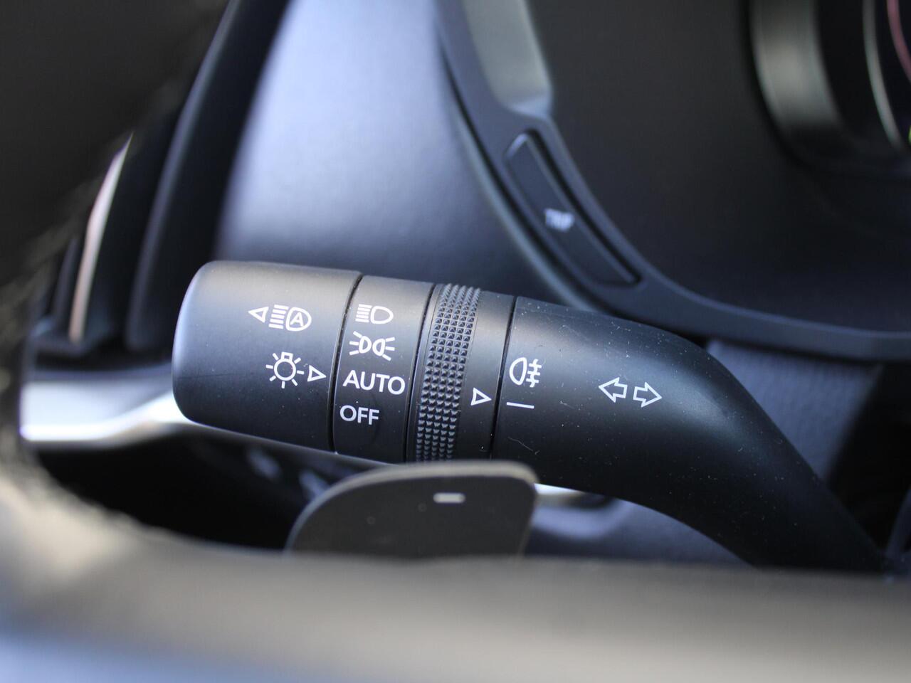 Mazda CX-80 2.5 e-SkyActiv PHEV Homura Plus | Trekhaak | Stuur-/stoelverwarming + ventilatie | 360 Camera | Schuifdak | Elek. stoelverst. | 20" LM | Leer | 7-zits |
