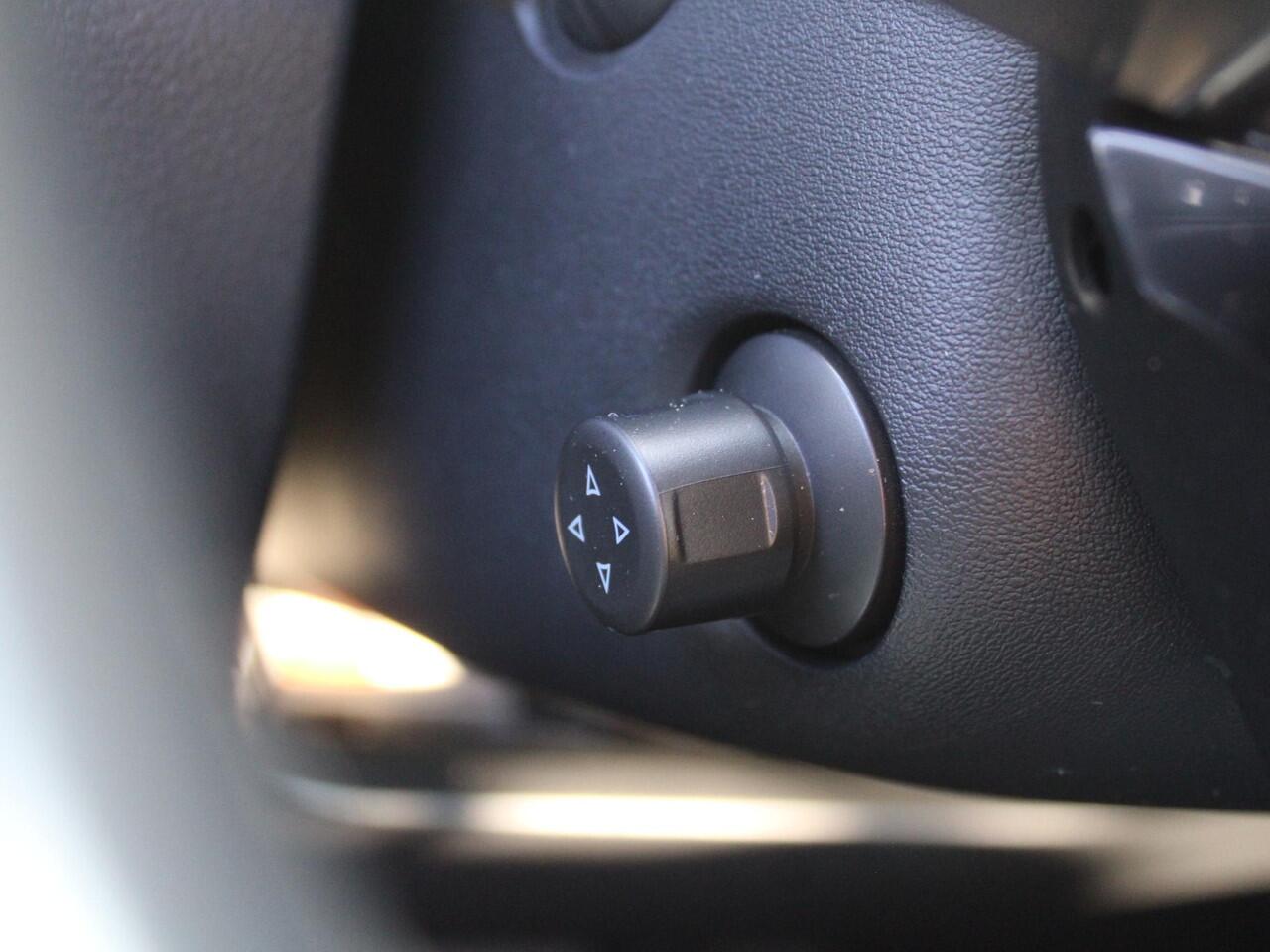 Mazda CX-80 2.5 e-SkyActiv PHEV Homura Plus | Trekhaak | Stuur-/stoelverwarming + ventilatie | 360 Camera | Schuifdak | Elek. stoelverst. | 20" LM | Leer | 7-zits |