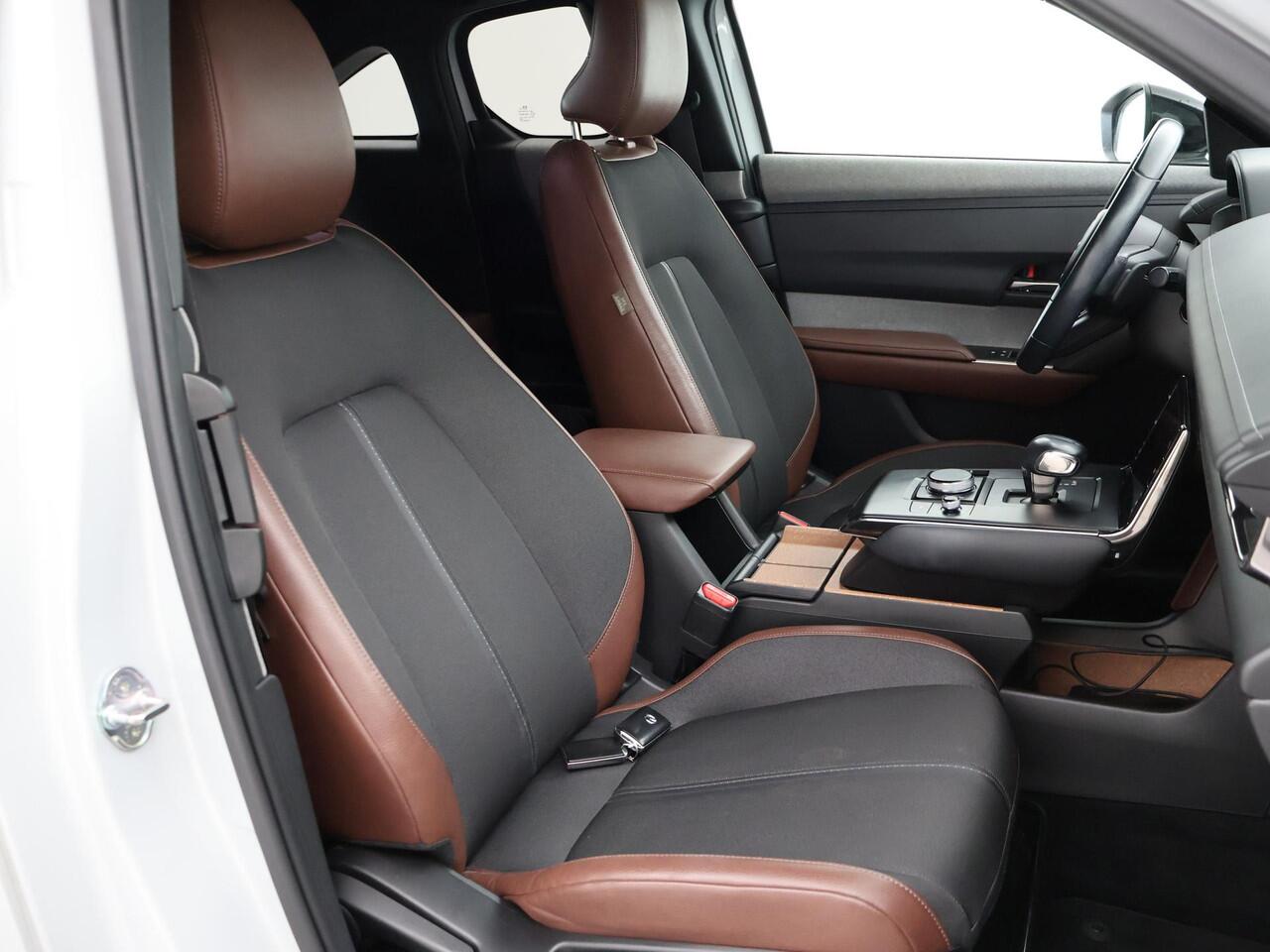 Mazda MX-30 e-SkyActiv 145 PK FIRST EDITION 36 kWh + HEAD-UP | CAMERA | APPLE CARPLAY | MEMORY | ADAPTIVE CRUISE