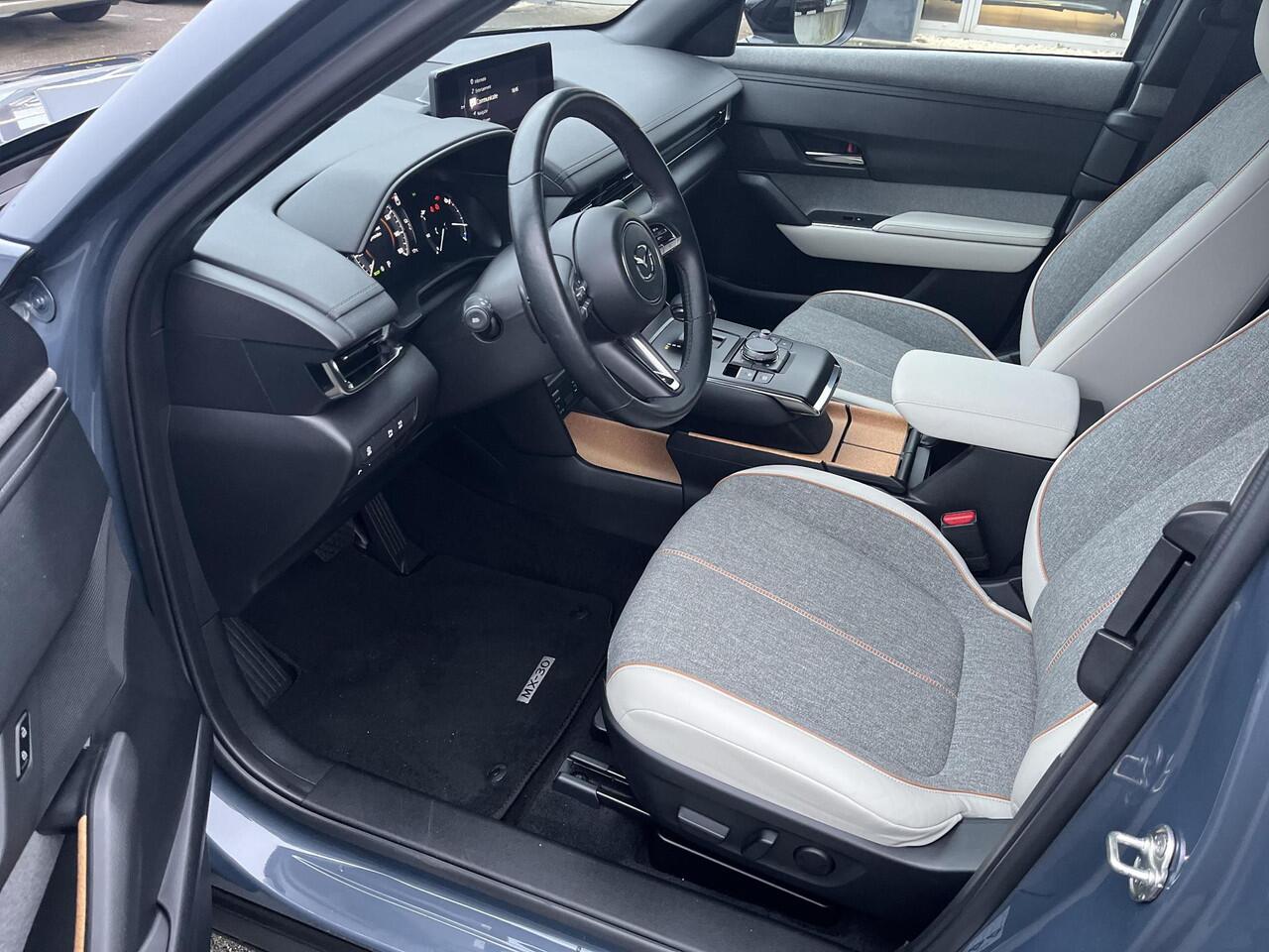 Mazda MX-30 e-SkyActiv 145 First Edition 36 kWh | Navigatie | Camera |