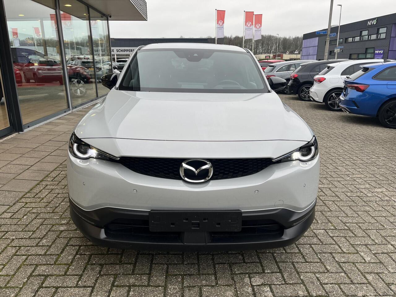 Mazda MX-30 e-SkyActiv R-EV 170 Makoto | Schuifdak | Rondomzicht Camera | Stoelverwarming | Premium audio