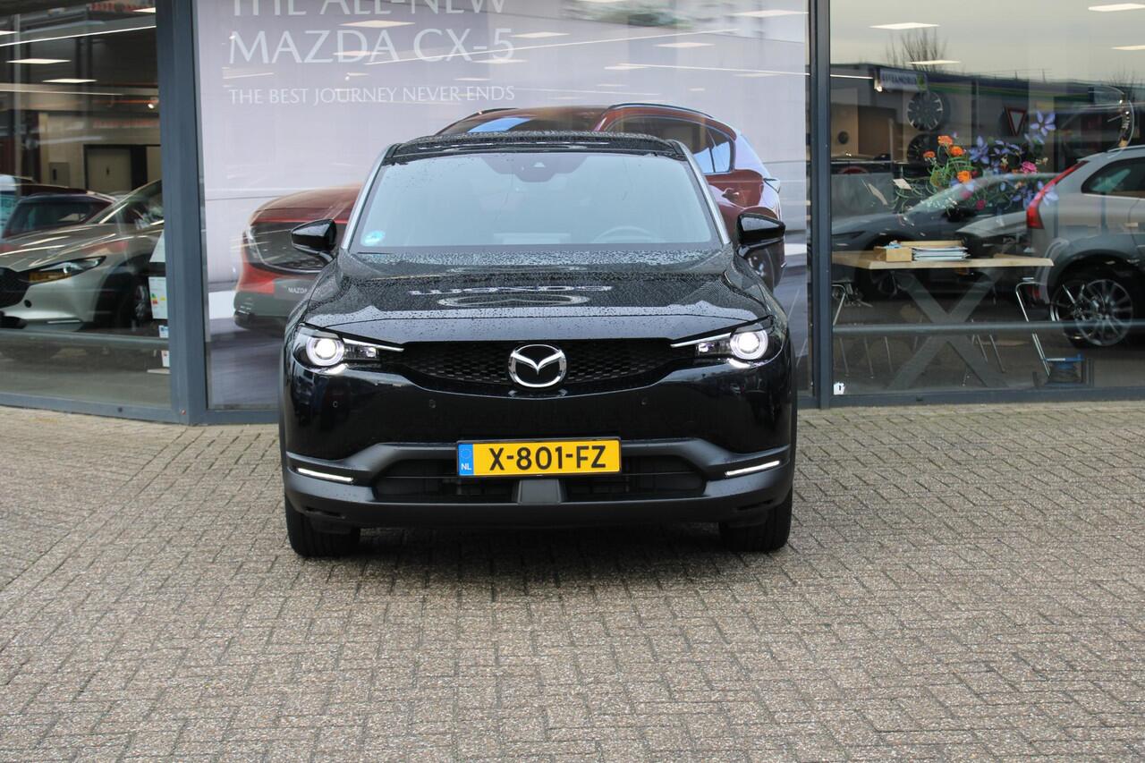 Mazda MX-30 e-SkyActiv EV 145 Advantage Industrieel 36 kWh , Automaat, Camera, Navi, Clima, Adap.Cruise, HUD, Apple Carplay, Android Auto, Stoelverwarming, LMV 18 Inch, PDC, LKA,