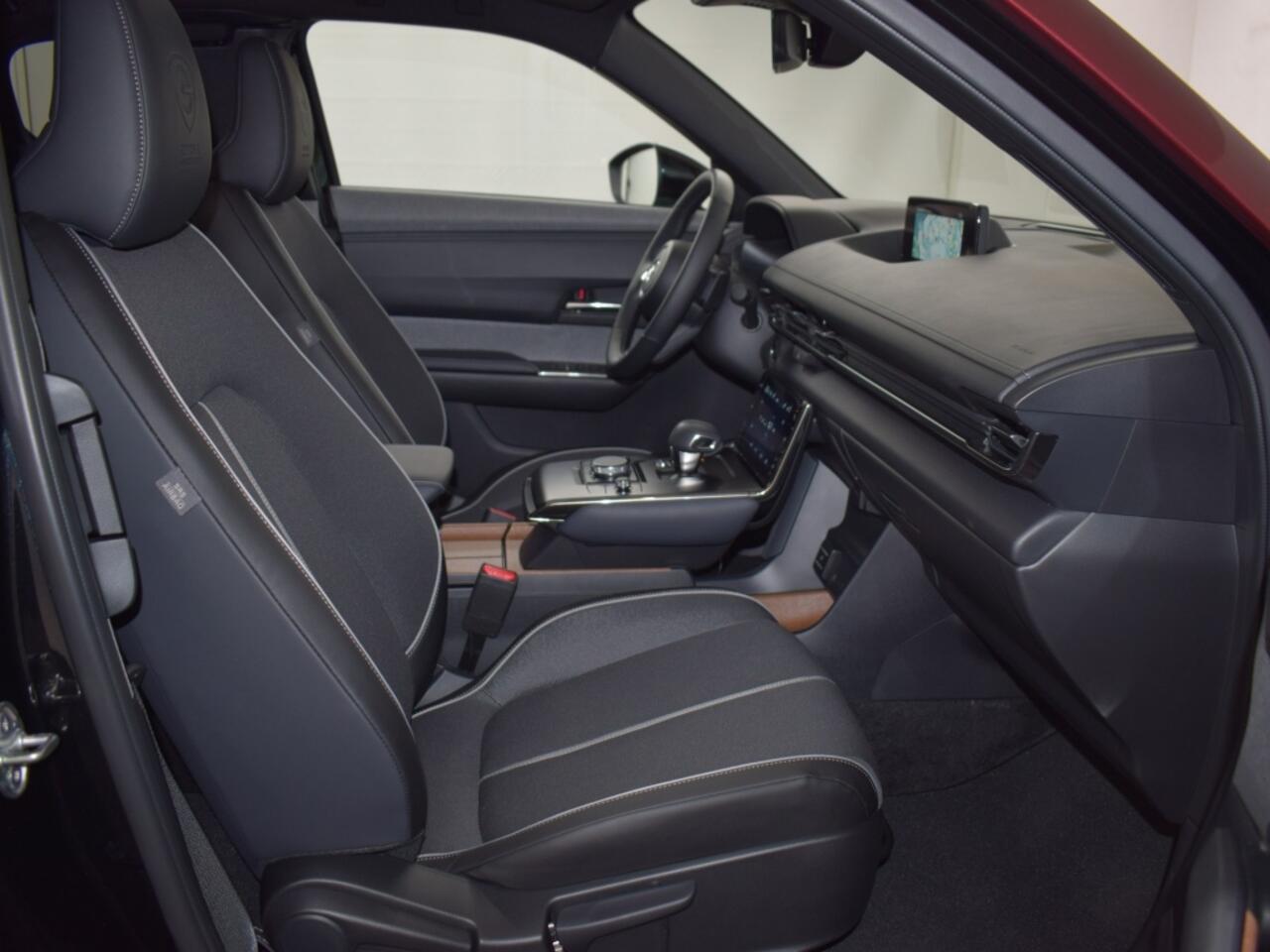 Mazda MX-30 Plug in Hybrid REV 170 Edtition R fietsendrager haak