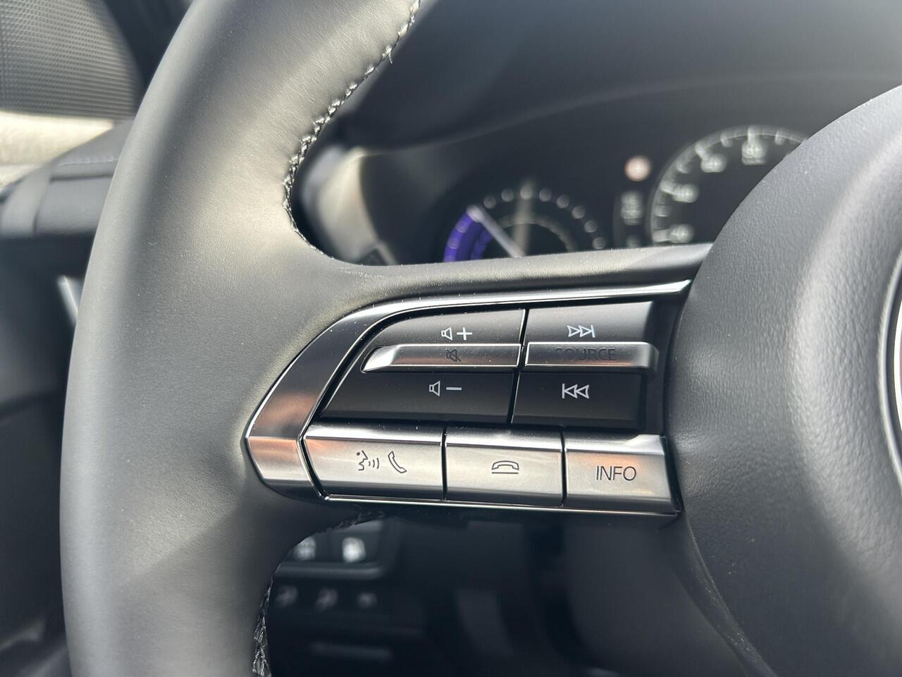 Mazda MX-30 e-SkyActiv R-EV 170 Exclusive-line | Camera | Carplay | Fab.garantie 09-2031 |